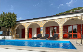 Beautiful Home In Starigrad